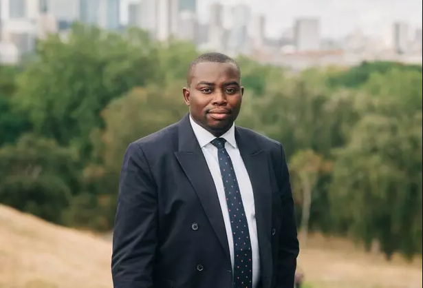 Headshot of Cllr Okereke
